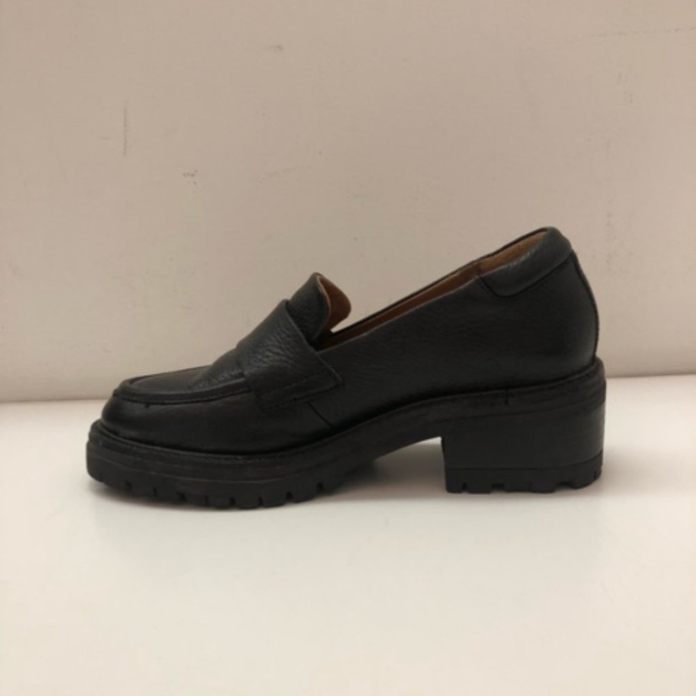 Gentle Souls Kenneth Cole Brenda Black Leather Lug Loafers Size 6.5 m